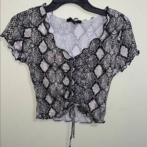 Black and White Snake Print Women's Top